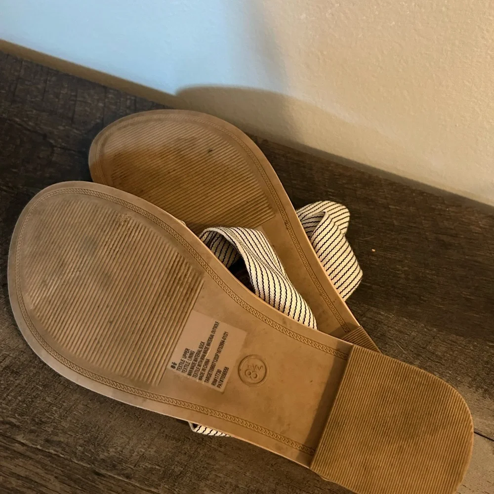 A New Day Women's 8.5 Sandals Flip Flop Hannah Knotted Striped Bow Sandals